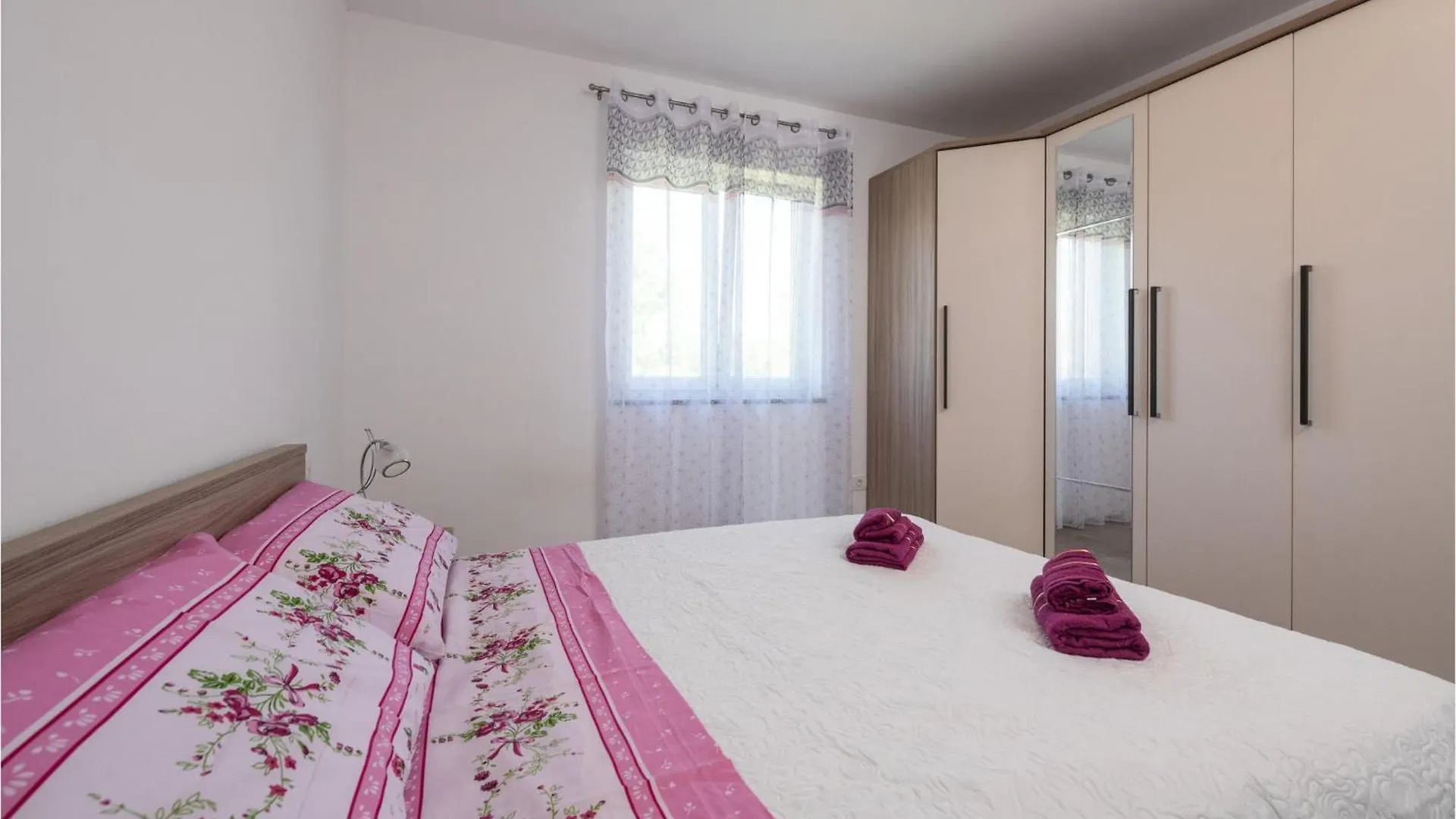 Stunning Home In Krsan With Kitchen 0*,
